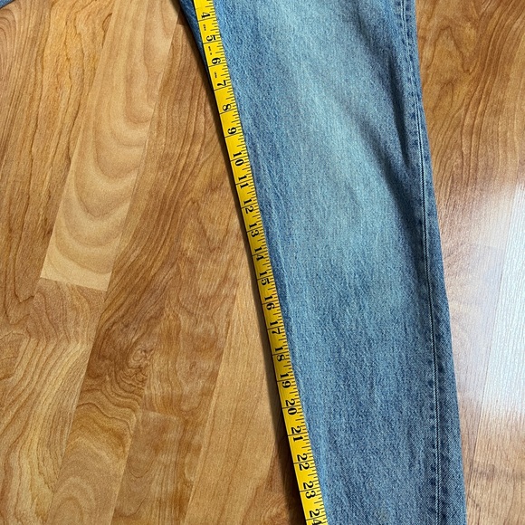 Levi's Classic Wedgie Blue Jeans with Brown Leather Patch sz 27 - Picture 10 of 11